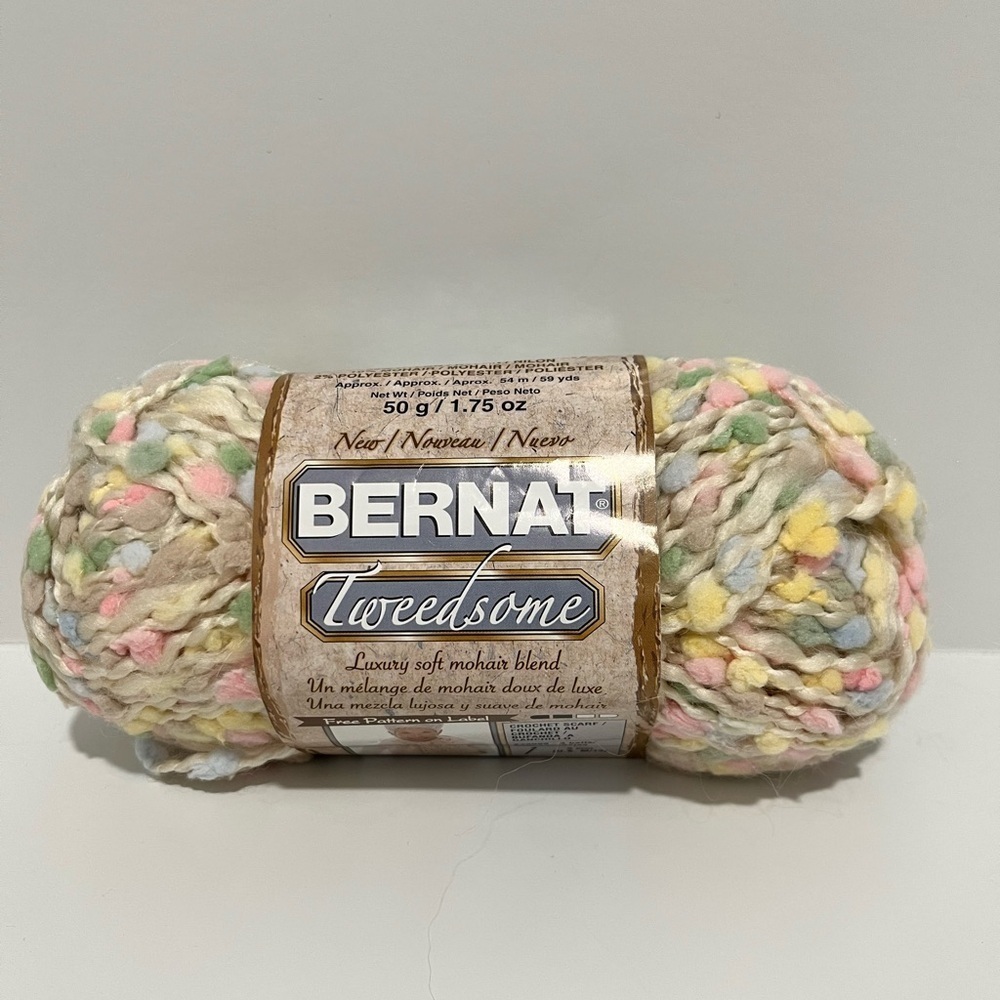 Bernat Tweedsome lot of 6 skeins in Muslin Tweed Luxury Soft Mohair Blend yarn